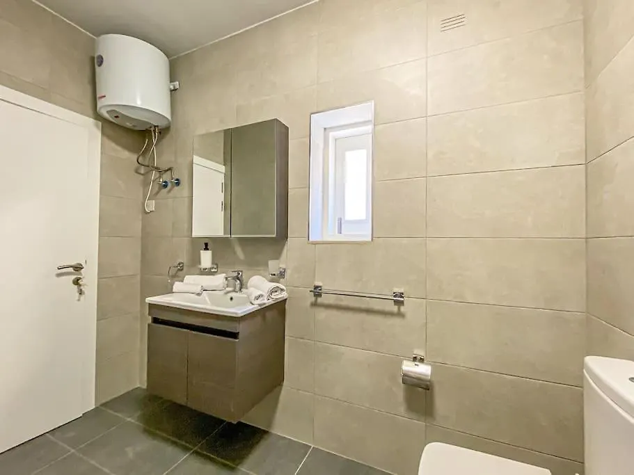 Lovely 1- Bedroom Apartment In Floriana