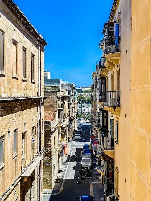 Lovely 1- Bedroom Apartment In Floriana